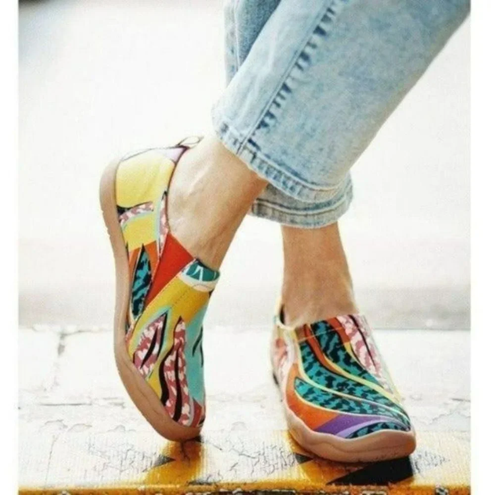 NWT UIN Slip On Colorful Spread of Nature Loafers Comfy Shoes Womens - Picture 2 of 9